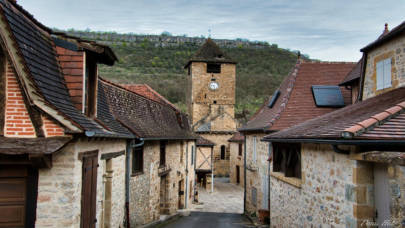 La rue aux maisons de pierre, Autoire dans le Lot