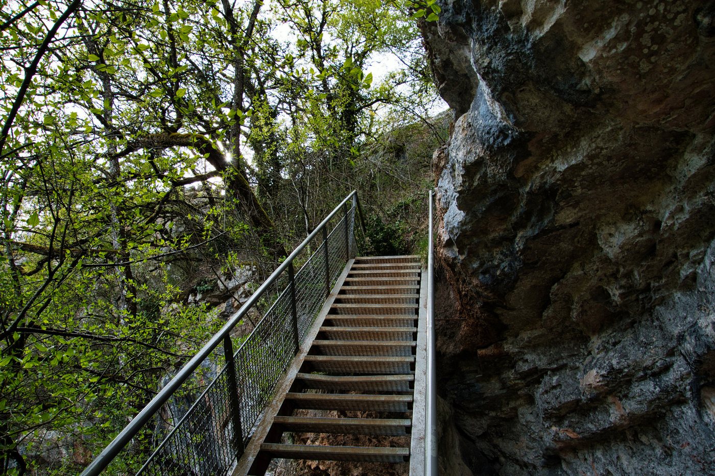 L’escalier au flanc de la falaise, Autoire dans le Lot